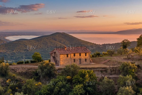 casa indipendente in vendita a Panicale in zona Casalini