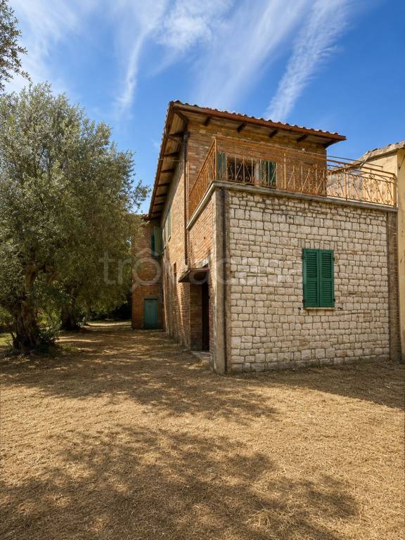 appartamento in vendita a Panicale in zona Colgiordano