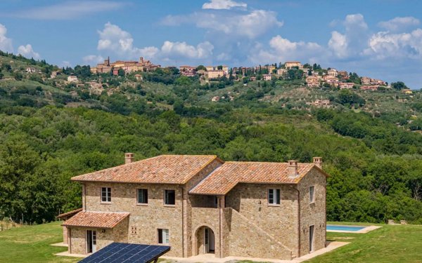 casale in vendita a Panicale in zona Macereto