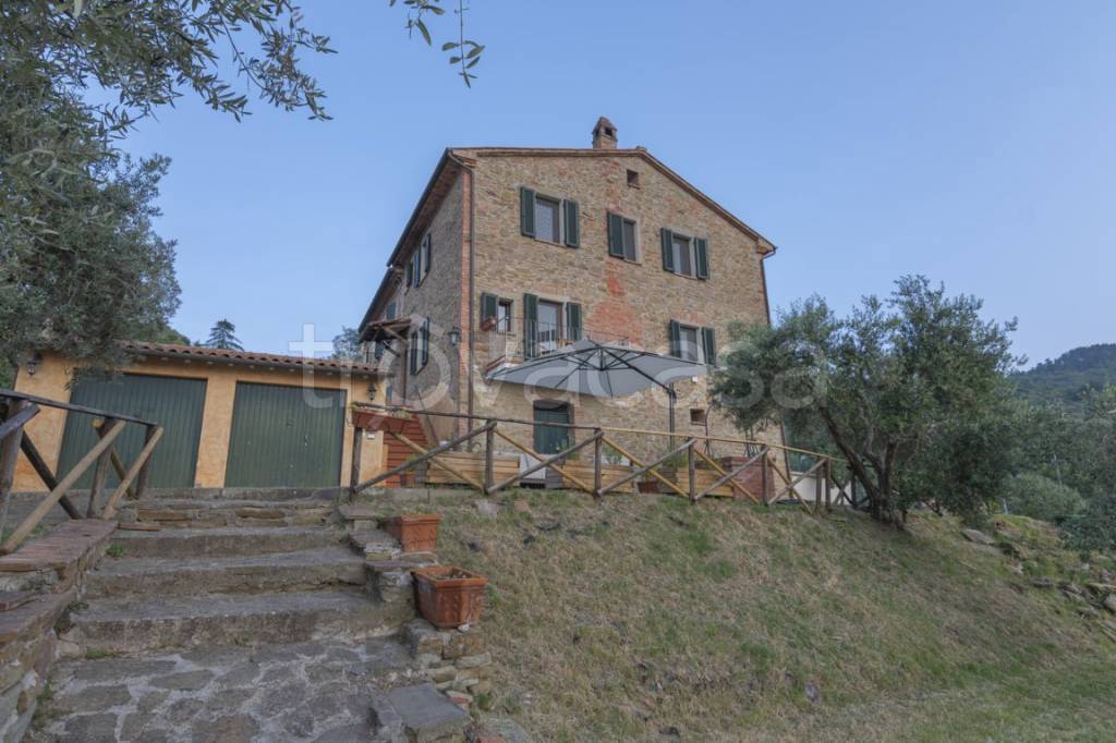 casa indipendente in vendita a Panicale in zona Macereto