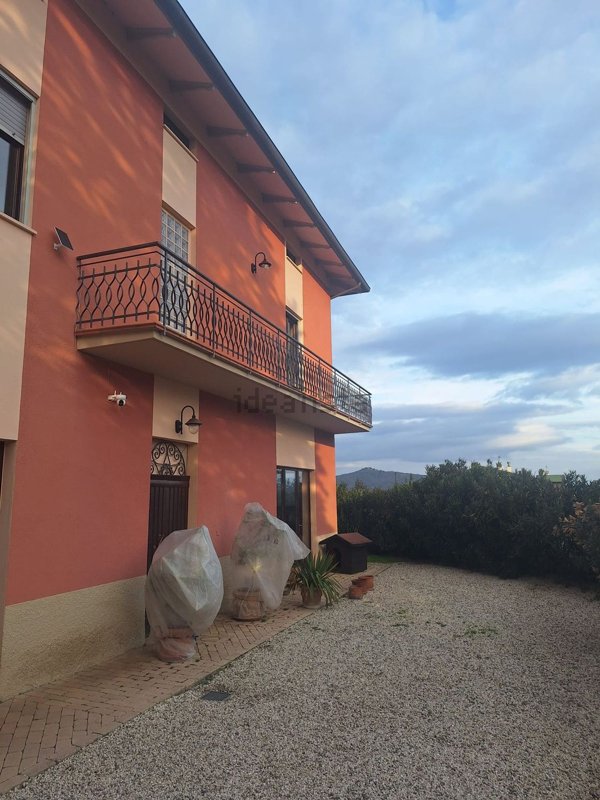 casa indipendente in vendita a Panicale in zona Missiano