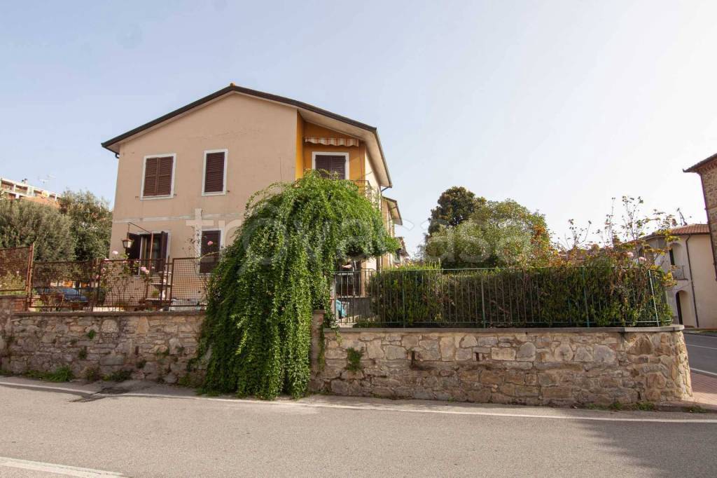 appartamento in vendita a Panicale in zona Tavernelle