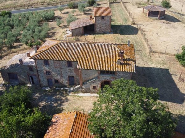 casa indipendente in vendita a Panicale in zona Tavernelle