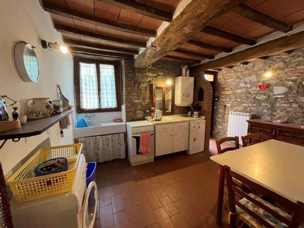 casa indipendente in vendita a Panicale in zona Macereto