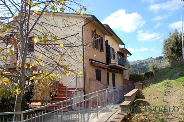 appartamento in vendita a Panicale in zona Macereto