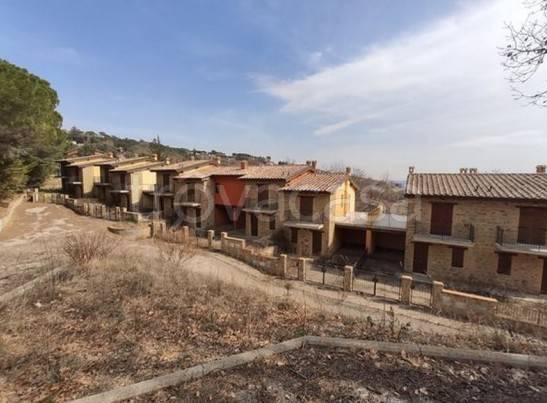 casa indipendente in vendita a Passignano sul Trasimeno in zona Castel Rigone