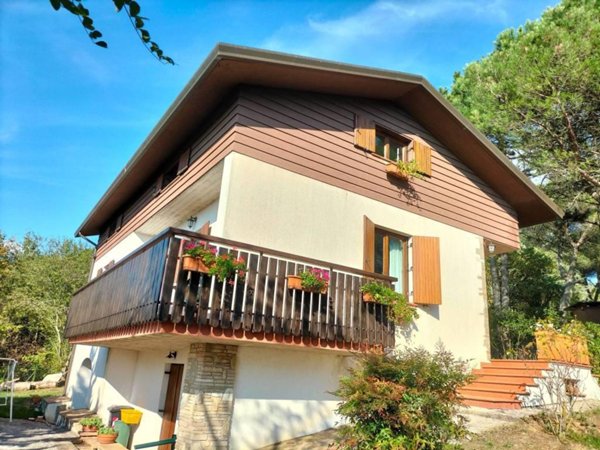 casa indipendente in vendita a Passignano sul Trasimeno in zona Castel Rigone