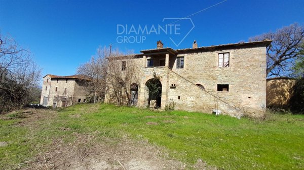locale di sgombero in vendita a Passignano sul Trasimeno