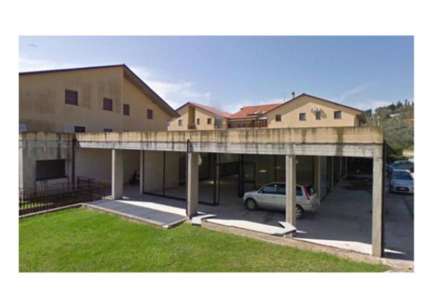 trivano in vendita a Passignano sul Trasimeno
