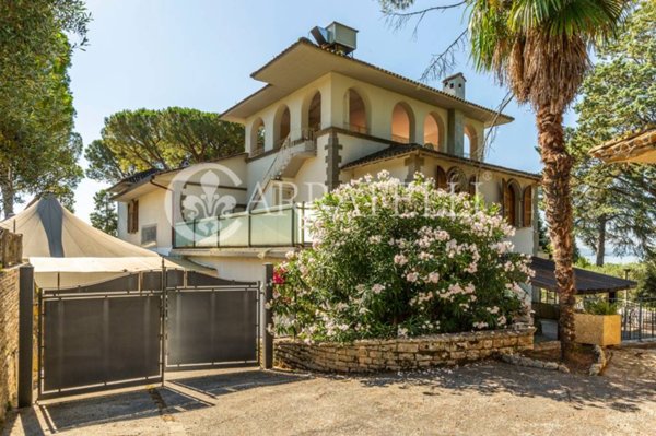 villa in vendita a Passignano sul Trasimeno