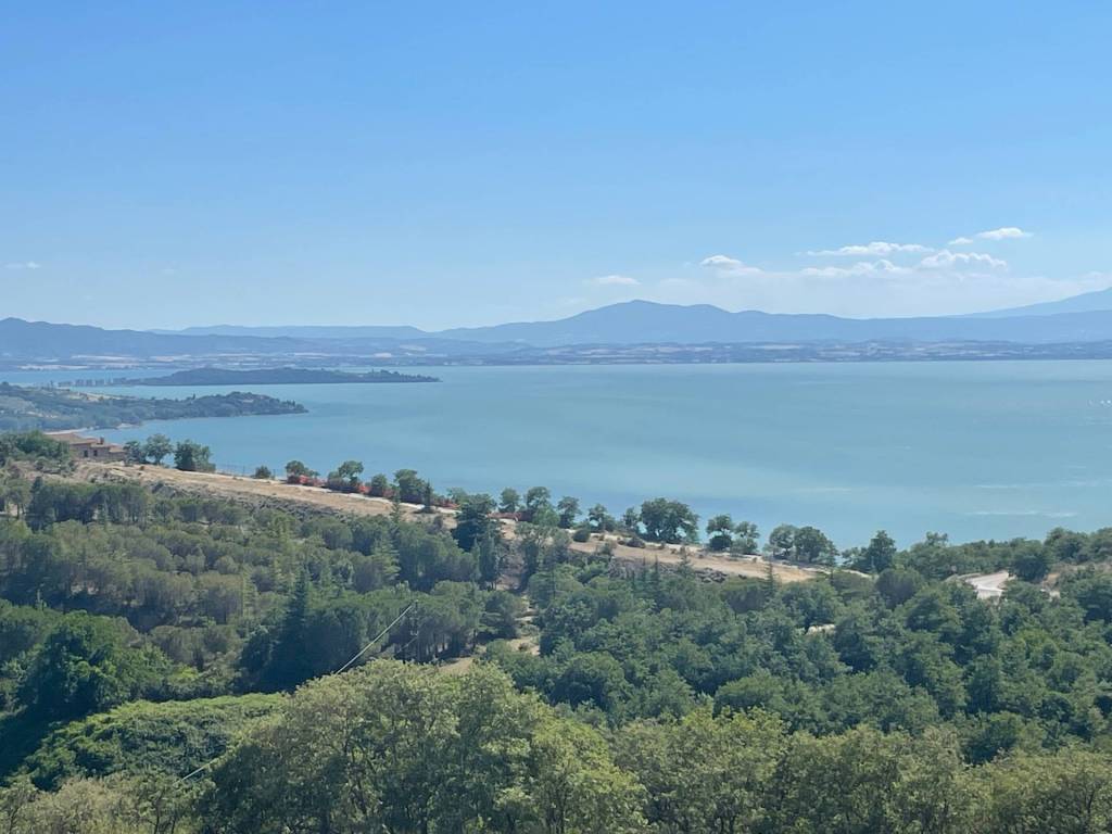 casa indipendente in vendita a Passignano sul Trasimeno