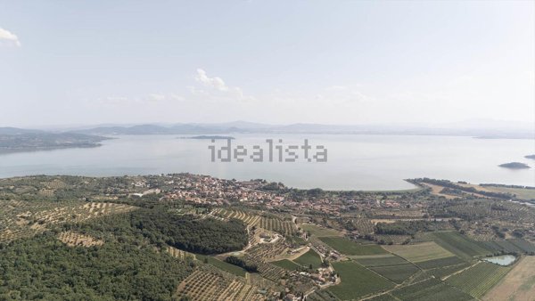casa indipendente in vendita a Passignano sul Trasimeno