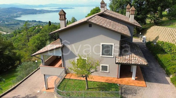 casa indipendente in vendita a Passignano sul Trasimeno