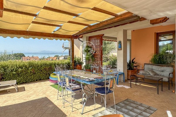 casa indipendente in vendita a Passignano sul Trasimeno