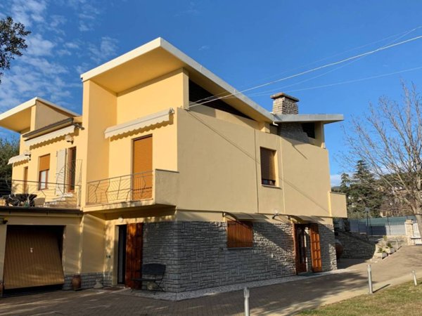 casa indipendente in vendita a Passignano sul Trasimeno