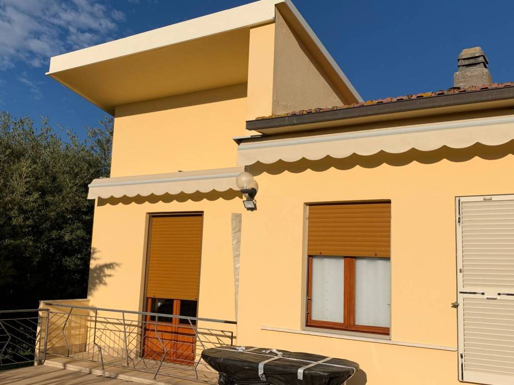 casa indipendente in vendita a Passignano sul Trasimeno