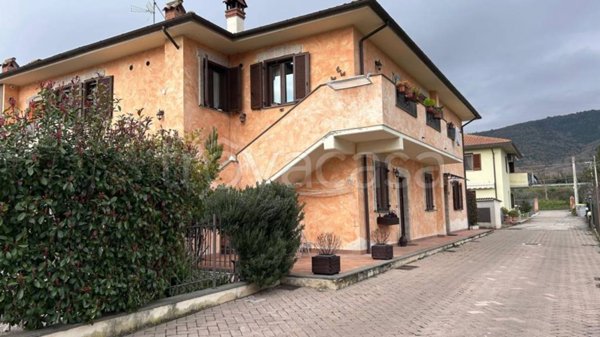 appartamento in vendita a Passignano sul Trasimeno