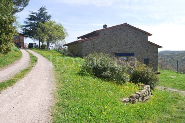 casa indipendente in vendita a Passignano sul Trasimeno