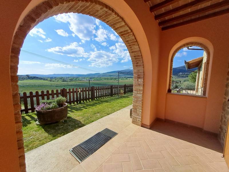 casa indipendente in vendita a Passignano sul Trasimeno