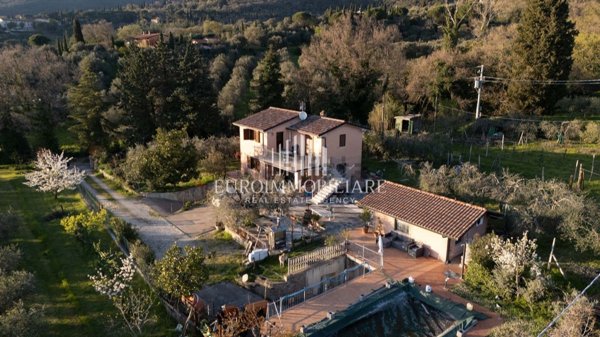casa indipendente in vendita a Passignano sul Trasimeno