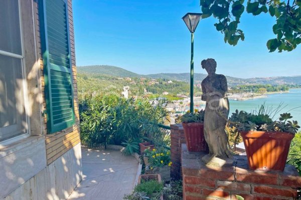 casa indipendente in vendita a Passignano sul Trasimeno