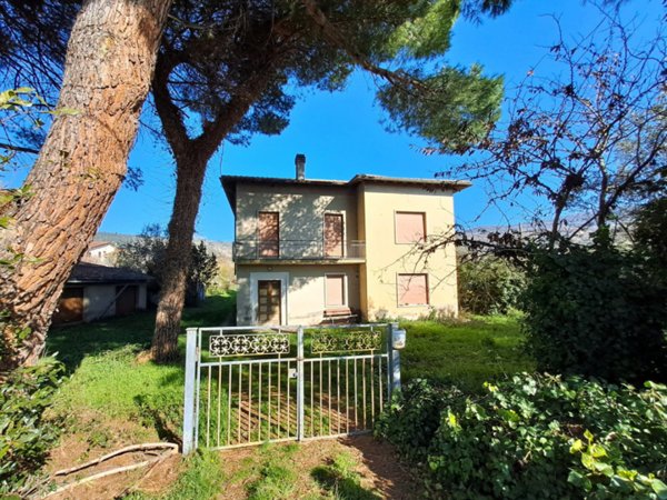 casa indipendente in vendita a Passignano sul Trasimeno in zona San Donato