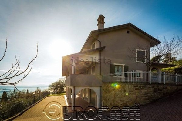 casa indipendente in vendita a Passignano sul Trasimeno