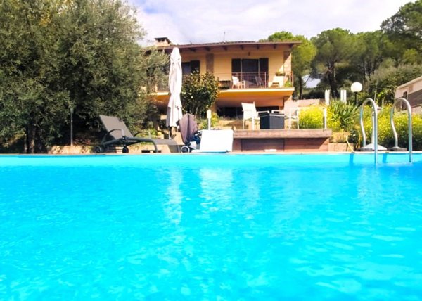 casa indipendente in vendita a Passignano sul Trasimeno