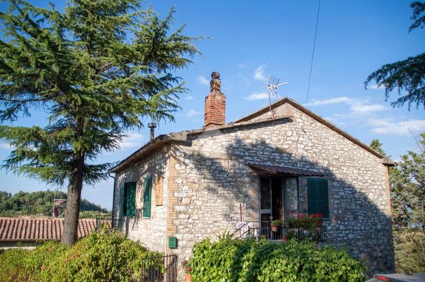 casa indipendente in vendita a Passignano sul Trasimeno in zona Castel Rigone