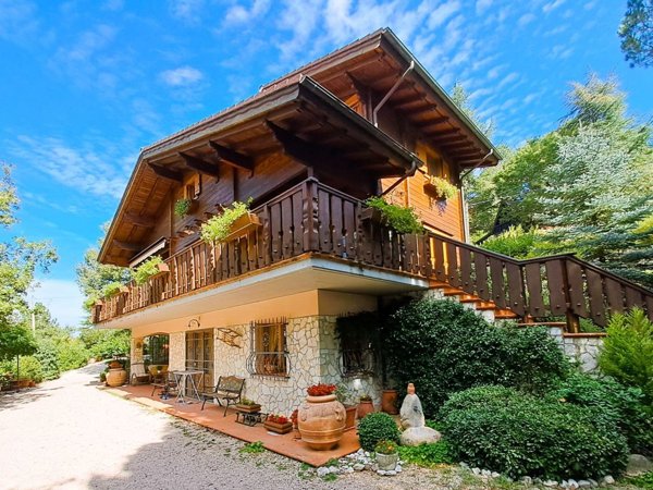 casa indipendente in vendita a Passignano sul Trasimeno in zona Castel Rigone