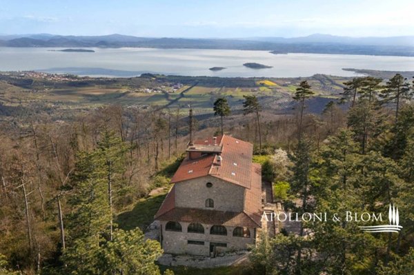 villa in vendita a Passignano sul Trasimeno