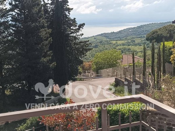 casa indipendente in vendita a Passignano sul Trasimeno in zona Castel Rigone