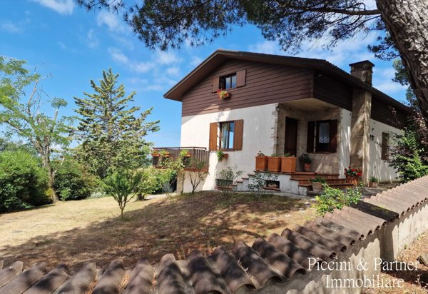casa indipendente in vendita a Passignano sul Trasimeno in zona Castel Rigone