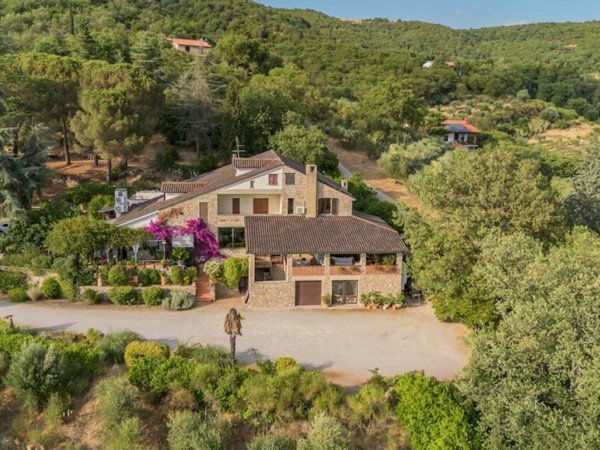 casa indipendente in vendita a Passignano sul Trasimeno