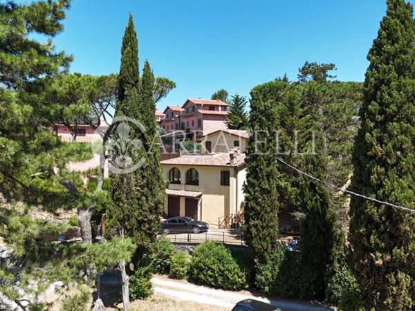casa indipendente in vendita a Passignano sul Trasimeno in zona Castel Rigone