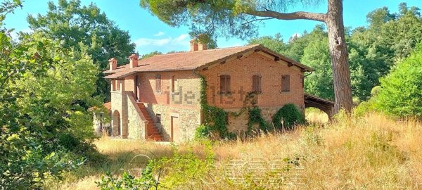 casale in vendita a Passignano sul Trasimeno in zona Castel Rigone