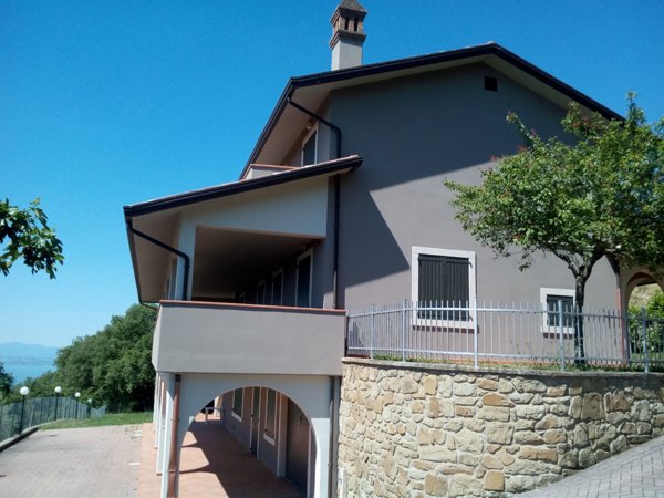 casa indipendente in vendita a Passignano sul Trasimeno
