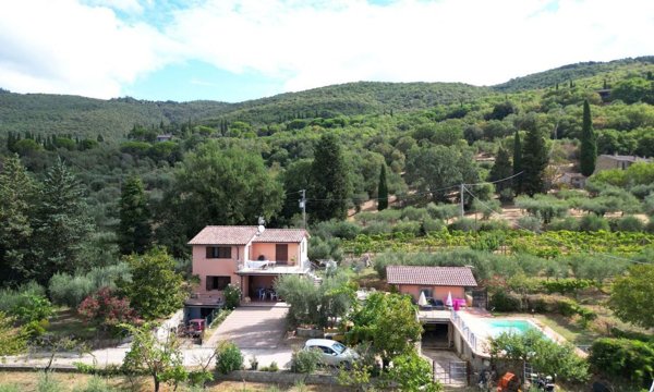 casa indipendente in vendita a Passignano sul Trasimeno