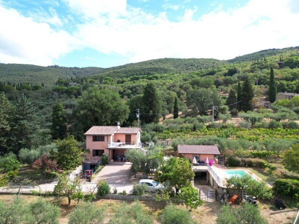 casa indipendente in vendita a Passignano sul Trasimeno