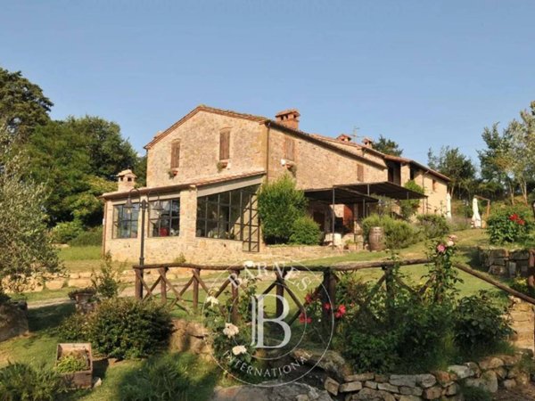 casa indipendente in vendita a Passignano sul Trasimeno
