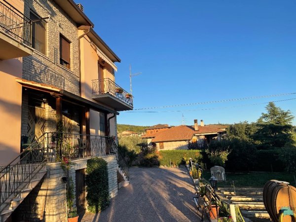 casa indipendente in vendita a Passignano sul Trasimeno