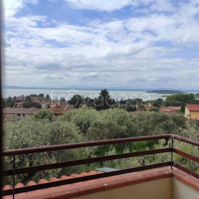 casa indipendente in vendita a Passignano sul Trasimeno