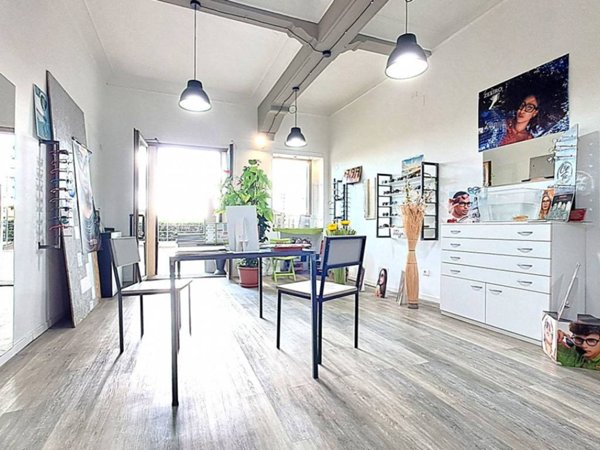 negozio in vendita a Passignano sul Trasimeno