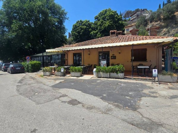 negozio in vendita a Passignano sul Trasimeno
