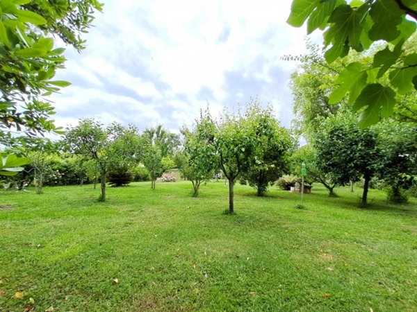 terreno edificabile in vendita a Passignano sul Trasimeno