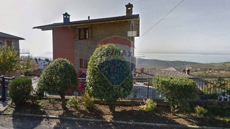 casa indipendente in vendita a Passignano sul Trasimeno in zona Castel Rigone