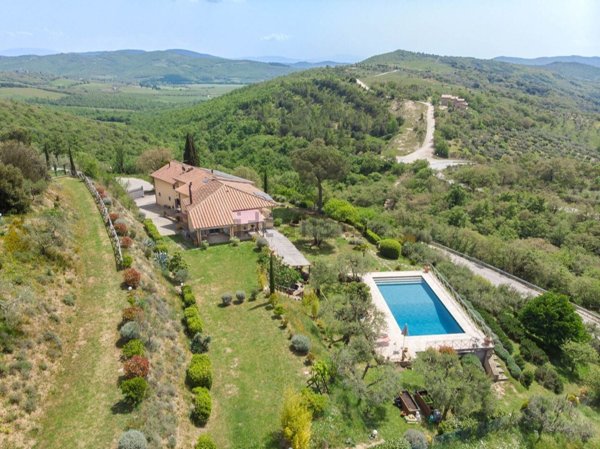 casa indipendente in vendita a Passignano sul Trasimeno