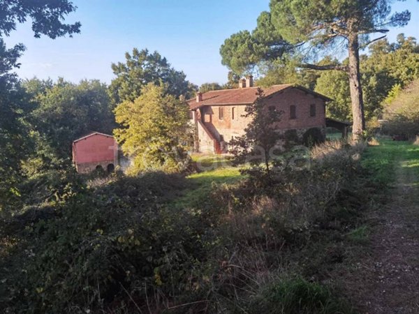 casa indipendente in vendita a Passignano sul Trasimeno in zona Castel Rigone