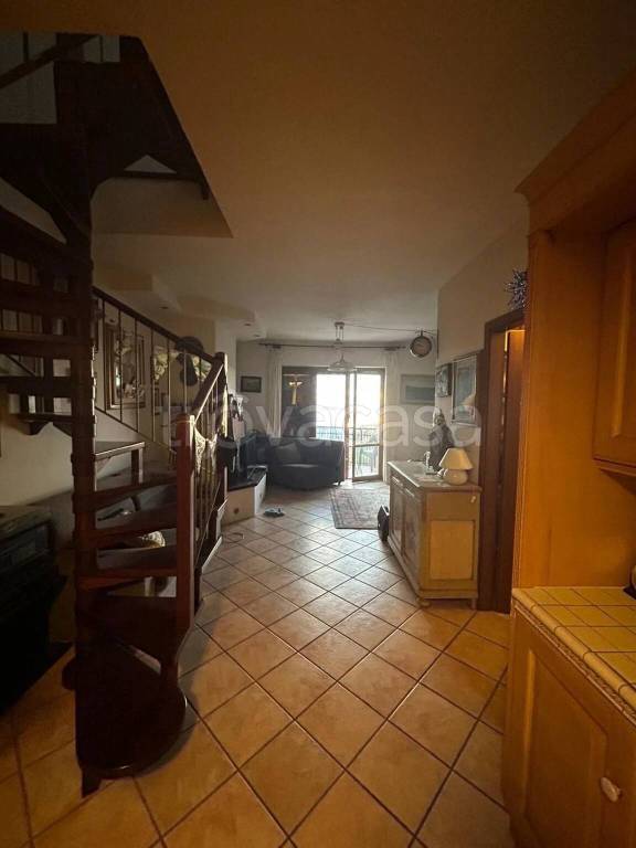 appartamento in vendita a Passignano sul Trasimeno in zona Castel Rigone