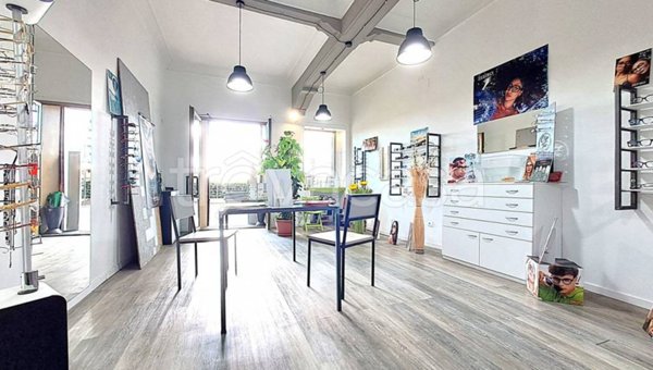 negozio in vendita a Passignano sul Trasimeno